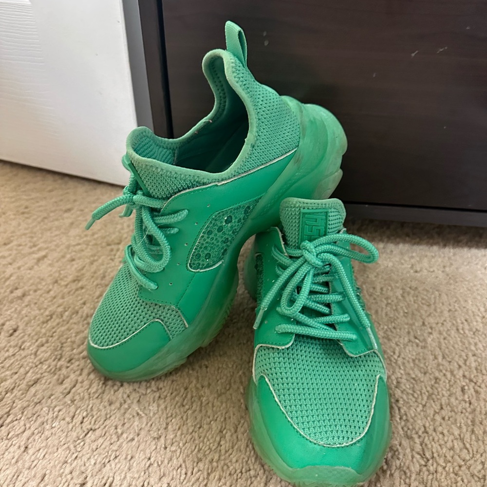 Steve Madden Neon Green Chunky Sneakers – Size 6 (EU 36)